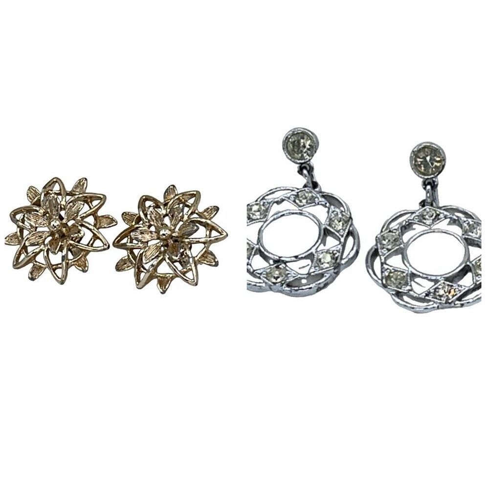 2 pair vintage Sarah Coventry clip earrings .